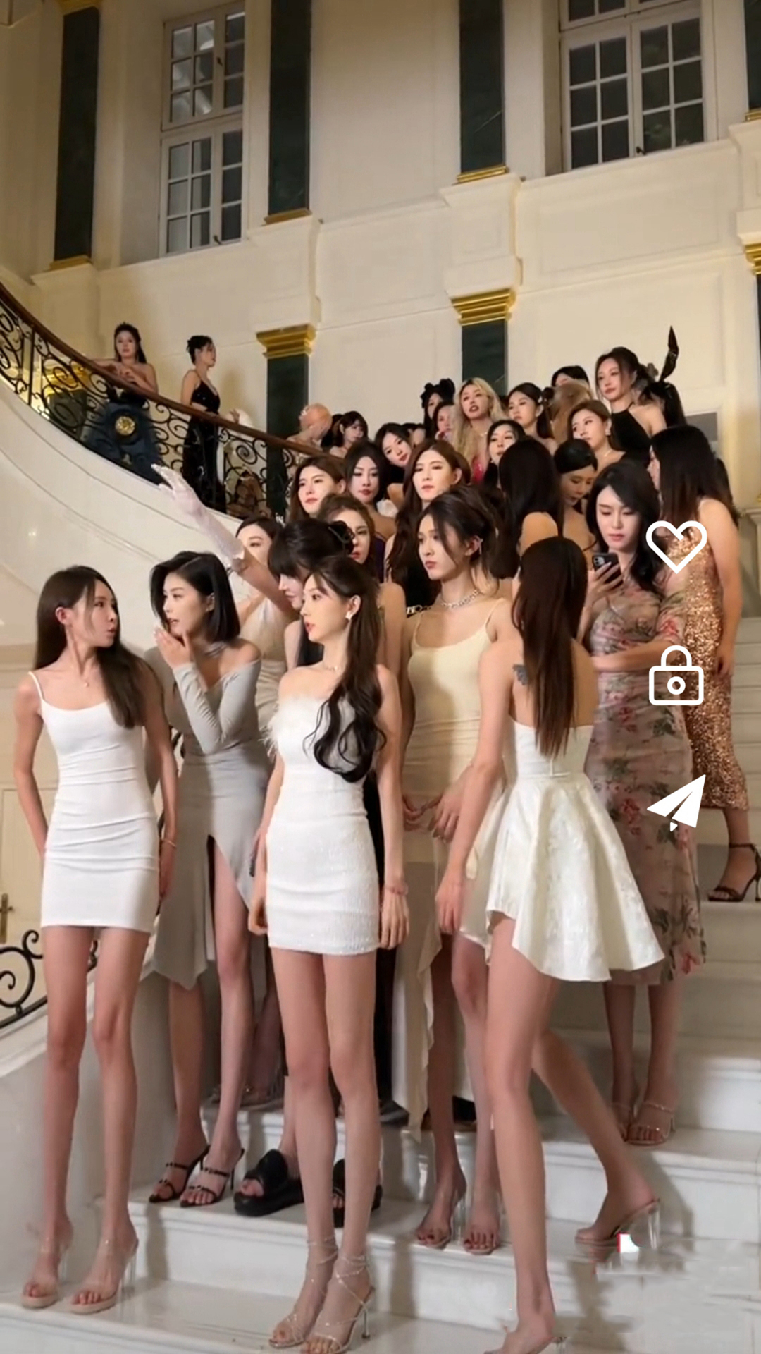 变身之异界女王传第二部曲是什么截图